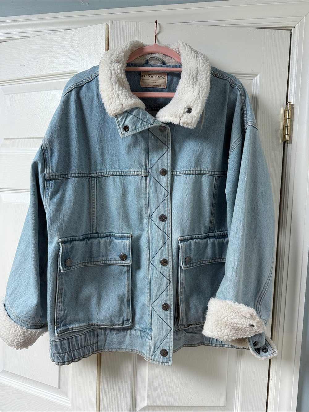 We The Free Light Blue Denim Jacket with Cream Sherpa Trim - Picture 1 of 1